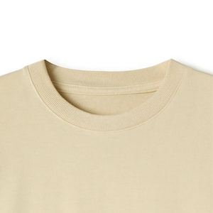 เสื้อยืดโอเวอร์ไซส์ผ้าฝ้ายแท้ 100% แบบ OEM สีเบจ แขนสั้น คอกลม เรียบง่าย สไตล์ลำลอง สำหรับผู้ชาย - Product Image 4