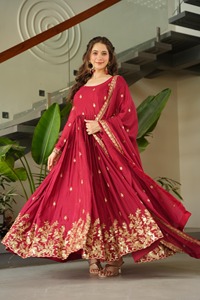 Robe indienne élégante et exclusive, ornée de broderies Zari et de sequins, style ethnique indien et pakistanais, idéale pour les mariages. - Product Image 3