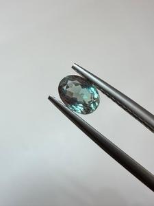 Alexandrite Pierre précieuse en vrac, taille ovale, vert turquoise, facettée, rare, pour collectionneur, pour la création de bijoux fins, pierre naturelle - Product Image 1