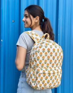 Mochila Blanca con Diseño Floral, Unisex, Plegable, Capacidad de 10 kg, Forro de Algodón Orgánico Ligero, Cierre de Cremallera, Ideal para Viajes de Lujo - Product Image 6