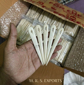 Natural Bone Weaving Needle Handmade Bone Yarn Needle Large Eye <b>Wool</b> Sewing Needle OEM Private Label Supplier Competitive Rate - Product Image 2