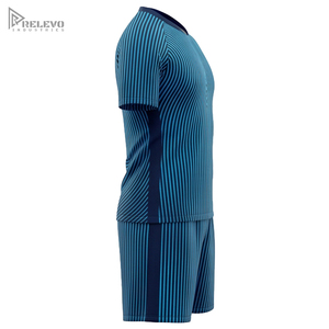 Kit de football personnalisé OEM en polyester/coton sublimé, col rond, manches courtes, uniforme de football, panneaux géométriques, nom d'équipe personnalisé - Product Image 4