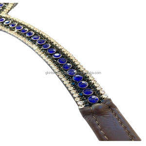 Bride de cheval en cuir à cinq rangées en forme de V, avec bandeau en cristal de verre bleu rose, prix direct usine, approvisionnement direct fabricant - Product Image 1