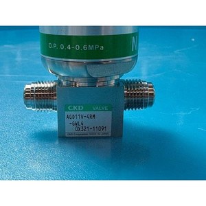 Conjunto de Válvula Solenoide Neumática CKD N3E00660-M + N4E0-Q-C, Usado como Pieza de Repuesto para Equipos Legacy Semiconductor - Product Image 1