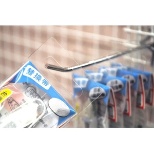 แท็บแขวน PET ใสพร้อมร่องยูโรสำหรับแขวนโชว์สินค้าแบบไม่ต้องเจาะรู - Product Image 4