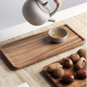 Plateau de service rectangulaire en bois rustique à motif floral, bord surélevé, multifonctionnel, décoratif, pour service à thé de mariage et collations - Product Image 1