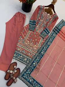 Completo in Faux Georgette a Maniche Lunghe con Ricami, Pantaloni con Paillettes e Dupatta con Bordo in Pizzo, Tradizionale Festivo <span class=keywords><strong>AHI</strong></span> 3175-DC - Product Image 5