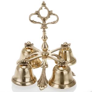 Elegante Soporte de Latón Hecho a Mano con Cuatro Campanas y Acabado Antiguo Decorativo para Ceremonias Religiosas, Templos y Decoración del Hogar - Product Image 1