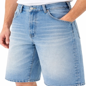 Shorts en jean bleu clair pour hommes, longueur genou, coupe droite, décontractés, pour l'été, confortables pour un usage quotidien - Product Image 5