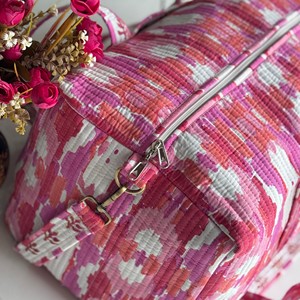 Pink Floral Quilted <b>Duffel</b> <b>Bag</b> with Zipper Closure Large Capacity Travel Weekender Shoulder <b>Bags</b> - Product Image 3