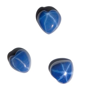 Saphir bleu étoilé en forme de cœur 9x9 mm 4 carats, cabochon poli créé en laboratoire avec effet étoile à 6 branches pour la fabrication de bijoux - Product Image 1