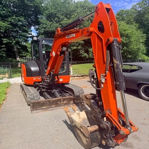 รถขุดขนาดเล็ก Kubota KX033-4 ขนาด 3 ตัน พร้อมระบบความมั่นคงขั้นสูงและระบบไฮดรอลิกที่แม่นยำ สำหรับขาย - Product Image 2
