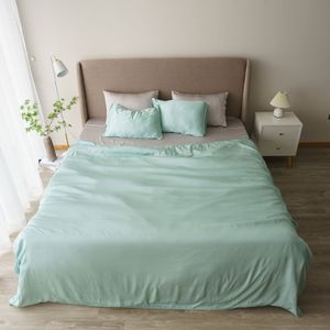 Ensemble de literie en satin de coton 4 pièces en gros avec 2 taies d'oreiller, housse de couette et drap-housse, OEM/ODM, doux et respirant - Product Image 1