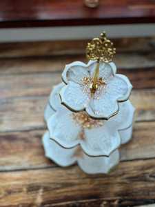 ฐานวางเค้กเรซิ่นอีพ็อกซี่สุดหรูพร้อมฐานไม้สำหรับจัดแสดงขนมหวาน - Product Image 2