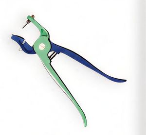 Pakistan Easy Gango Ear Tag Applicator Plier <b>Veterinary</b> <b>Instrument</b> for Cattle and Calves - Product Image 1