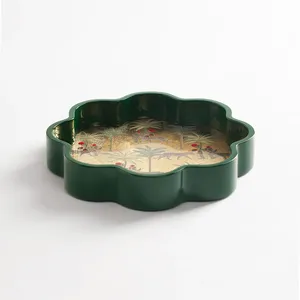 Bandeja de Servir Redonda Decorativa con Diseño de Animales de la Selva en Dorado y Acabado en Laca Verde Premium, para Té - Product Image 2