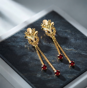 Boucles d'oreilles pendantes florales en argent rhodié avec pierres en cristal pour femme, idéales pour les fêtes et les mariages - Product Image 1