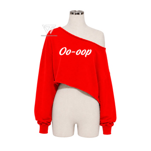 Vente en gros de Delta grec |   Sigma |   Theta |   Vêtements de sororité DST, sweat-shirt court asymétrique brodé à épaules dénudées pour femme - Product Image 1