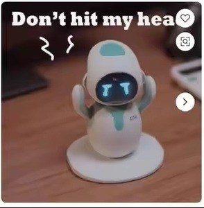 NOUVELLE ARRIVÉE Eilik - Adorables animaux robotiques en plastique avec de nombreuses expressions émotionnelles, votre compagnon de bureau interactif idéal - Product Image 1