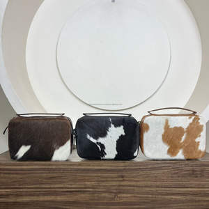 Funda para Biblia de Cuero Vacuno de Alta Calidad 2025 con Cremallera y Marcador, Estuche para Biblia Duradero y de Lujo para Hombres y Mujeres - Product Image 5