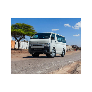 Bus Toyota Hiace modèle 2015, conduite à gauche, mini-fourgonnette d'occasion, 15 places, à vendre - Product Image 5