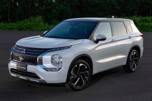 Hot Deal Mitsubishi Outlander Premium SUV Luxury Drive King Fuel Saver Export Ready Family Power Machine Global Market Choice - Product Image 5