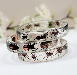 Bracelet en résine fait main avec des insectes réels, bracelet transparent tendance, design exquis, cadeau promotionnel original - Product Image 6