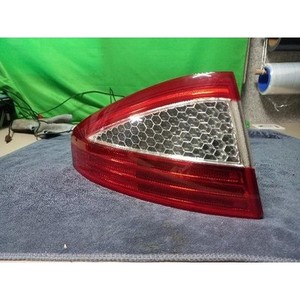 Luz Trasera Izquierda Usada Fusion 7S7113405A - Product Image 2