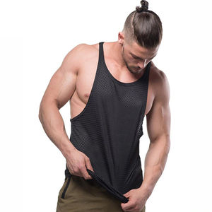 Débardeur de sport pour homme, coupe ajustée, sans manches, respirant, pour la gym, l'entraînement, la course à pied et les occasions décontractées. - Product Image 2