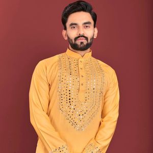 Conjunto de Kurta de seda suave con trabajo artesanal de espejos reales en el cuello y las mangas, y pijama de algodón, precio al por mayor por Royal Export. - Product Image 3