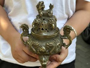 Quemador de Incienso Bakhoor de Lujo para el Hogar, Diseñado para Chips de Oud, para Crear una Experiencia Aromática Profunda - Product Image 3