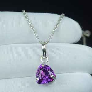 Collier pendentif triangle en argent sterling 925 bicolore avec tanzanite, pierre de naissance de décembre, cadeau de Noël - Product Image 4