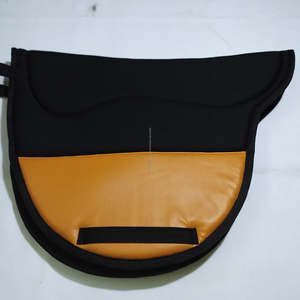 Almohadilla de sillín de malla de diseño personalizado de la mejor calidad con logotipo OEM con forro de parche sintético polar - Product Image 3