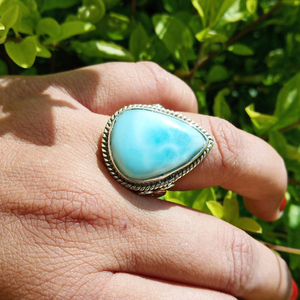Belle bague en larimar bleu, argent 925, pierre précieuse, faite à la main, luxe, pour elle - Product Image 4