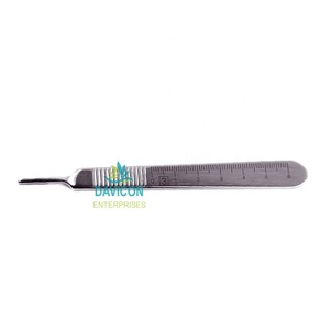 Mango de bisturí de acero n.º Instrumento Quirúrgico Manual Graduado de 3 Niveles (La Base de los Instrumentos Quirúrgicos) - Product Image 1