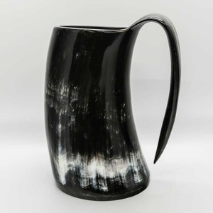 Mug en corne de buffle fait main, forme naturelle, durable, style antique, décoration d'intérieur, cadeau, vente en gros, original, poli - Product Image 1