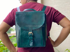 Mochila de cuero de caballo Unisex, dos en uno, bandolera de cuero duro, bolsas elegantes únicas - Product Image 5