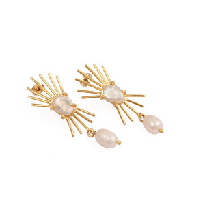 Boucles d'oreilles pendantes en perles d'eau douce dorées effet soleil pour femme, bijoux bohèmes et éblouissants, faites à la main, tendance - Product Image 3