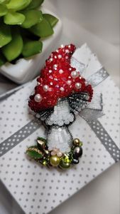 Broche Elegante Hecho a Mano por MD HANDICRAFTS, Unisex, para Bodas y Fiestas, para Ropa, Bolsos y Accesorios, Bordado con Cuentas - Product Image 3