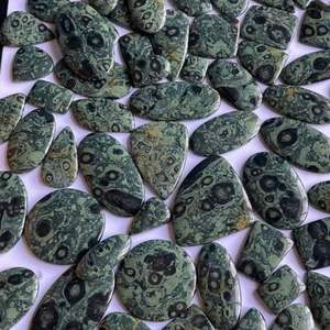 Cabochon de jaspe galaxie étoilée 100 % naturel, pierre précieuse de jaspe Kambaba naturel, jaspe Kambaba en vrac pour la joaillerie - Product Image 1