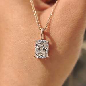 Collar con Colgante Solitario de Moissanita Radiante Hecho a Mano, Chapado en Rodio sobre Plata 925, para Regalo Nupcial, Bodas o Fiestas - Product Image 1