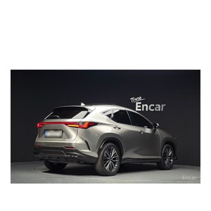 Lexus NX Luxury 2024 de 7 Plazas con Volante a la Izquierda, Asientos de Cuero, Cámara Trasera - 39,606 km - Product Image 2