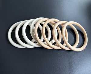 Bracelets en bois avec perles d'imitation, design rond classique pour les occasions de fête féminines - Product Image 3
