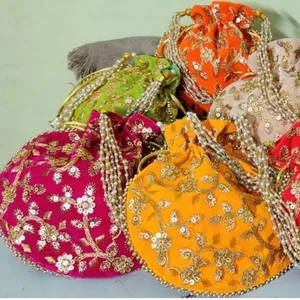 Sacs Potli Indiens Brodés à Motifs Floraux avec Cordon de Serrage, Pochette pour Cadeau de Mariage, Fête du Henné, Puja, Sacs Cadeaux Diwali - Product Image 5