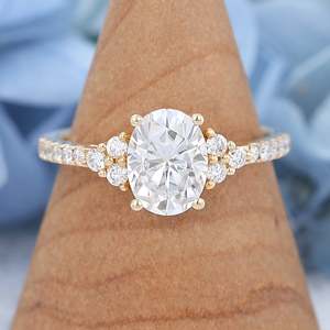Mejores Ofertas Anillo Solitario con Diamante para Mujer, 2.00 Quilates, Corte Oval, Claridad VS1, Certificado IGI, Color E, Oro 14K, Diamantes Cultivados en Laboratorio - Product Image 1