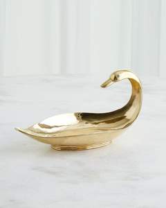 Tazón de Aluminio Hecho a Mano de Lujo para Ensaladas y Frutas, Plato Decorativo Dorado con Forma de Pato, Ecológico y en Oferta para Bodas y Fiestas - Product Image 1