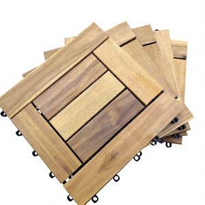 Baldosas de Madera de Roble Modernas, Impermeables y Encajables de Alta Calidad para Exteriores, 300x300mm, 5 Años de Garantía, para Balcón, Jardín y Terraza - Product Image 1