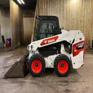ซื้อรถตักล้อยาง Bobcat S62 รุ่นพรีเมียมขนาดกะทัดรัด พร้อมเครื่องยนต์ทรงพลัง ระบบไฮดรอลิกประสิทธิภาพสูง - Product Image 4