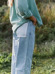 Jean large en denim délavé clair pour femme, taille mi-haute, coupe ample, longueur intégrale - Product Image 2