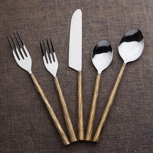 Ensemble de couverts de luxe en acier inoxydable pour une table moderne, ensemble de couverts design pour une décoration de table élégante, ensemble de couverts pour une ambiance élégante - Product Image 3